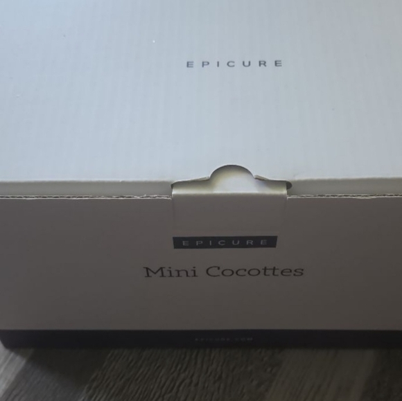 NIB - Epicure Mini Cocottes (Set of 4) - Picture 6 of 6